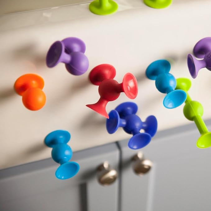 Fat Brain Toys Squigz Deluxe Set - 50-Piece Suction Construction Toys, Suction Bath Toys, Sensory Toys for Kids 3 and Up