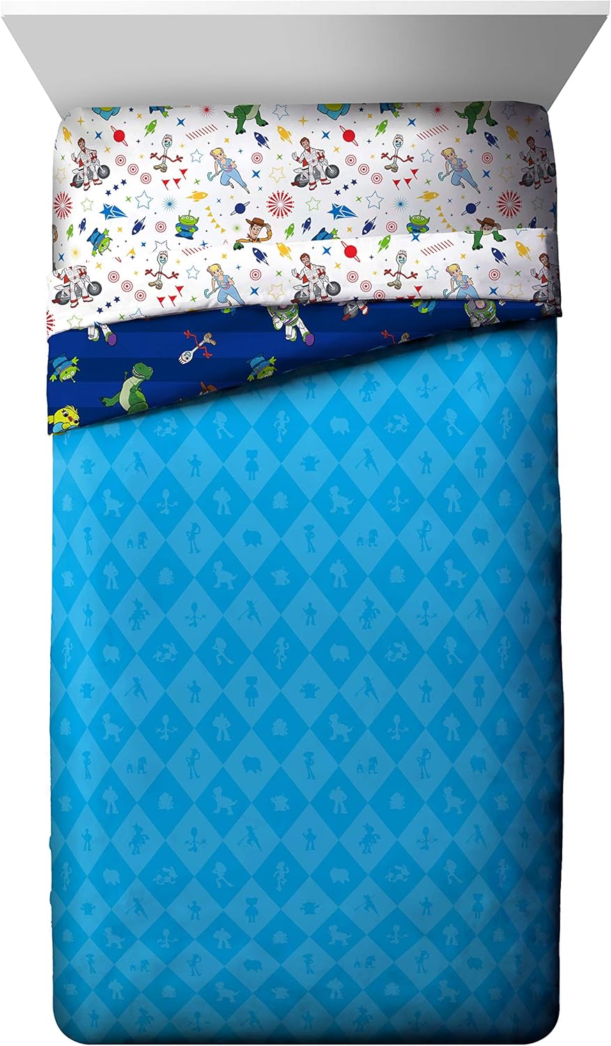 Jay Franco Disney Toy Story Buzz & Woody 5 Piece Full Bed Set - Includes Reversible Comforter & Sheet Set - Super Soft Fade Resistant Microfiber - (Official Disney Product)