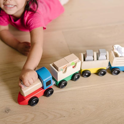 Melissa & Doug Wooden Farm Train Set - Classic Wooden Toy (3 Linking Cars)